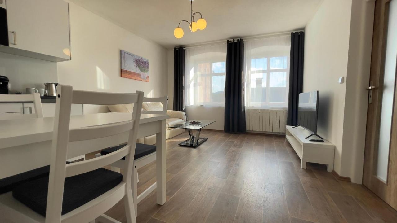 R&J Apartmany Broumov Luaran gambar