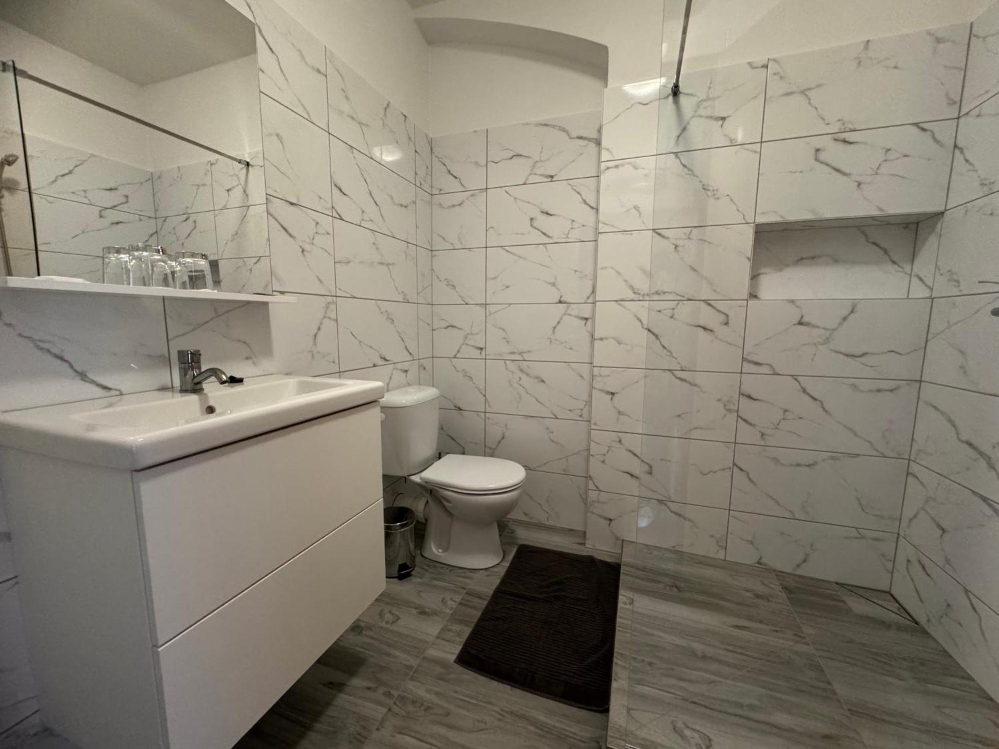 R&J Apartmany Broumov Luaran gambar