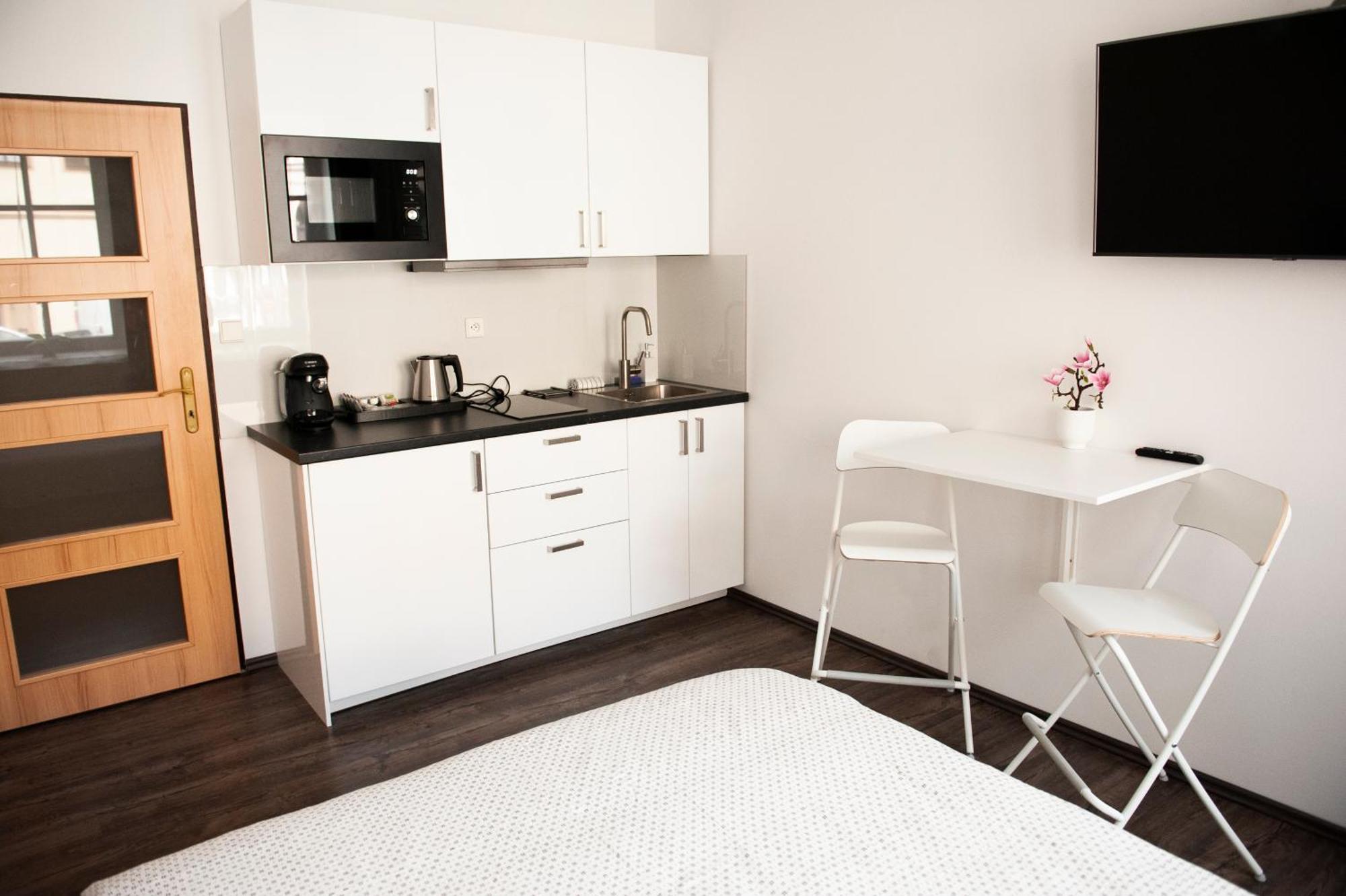 R&J Apartmany Broumov Bilik gambar